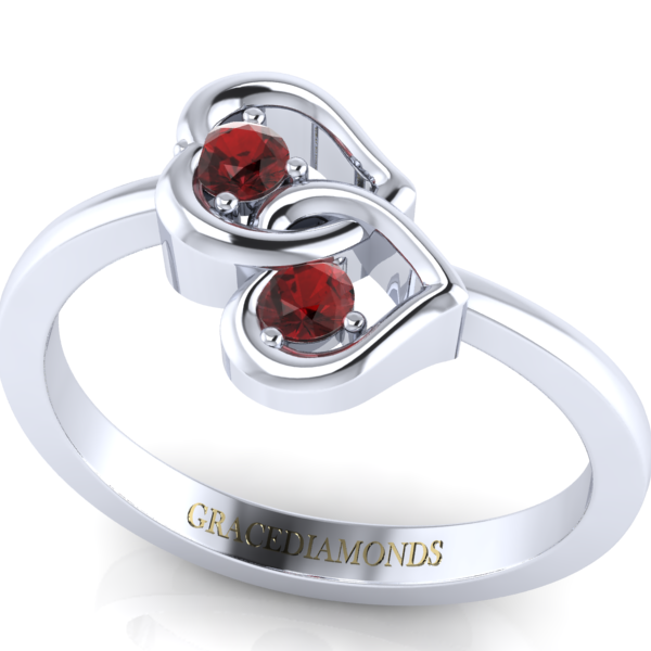 W-Gold Interlocking Hearts ring set with Round cut Garnets